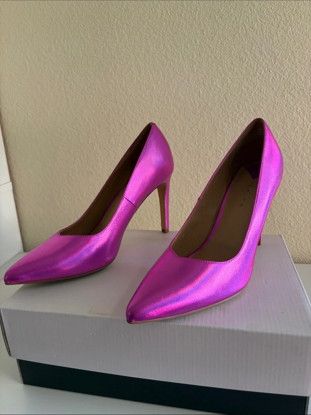 Leith Metallic Fuchsia Pointed-Toe Heels